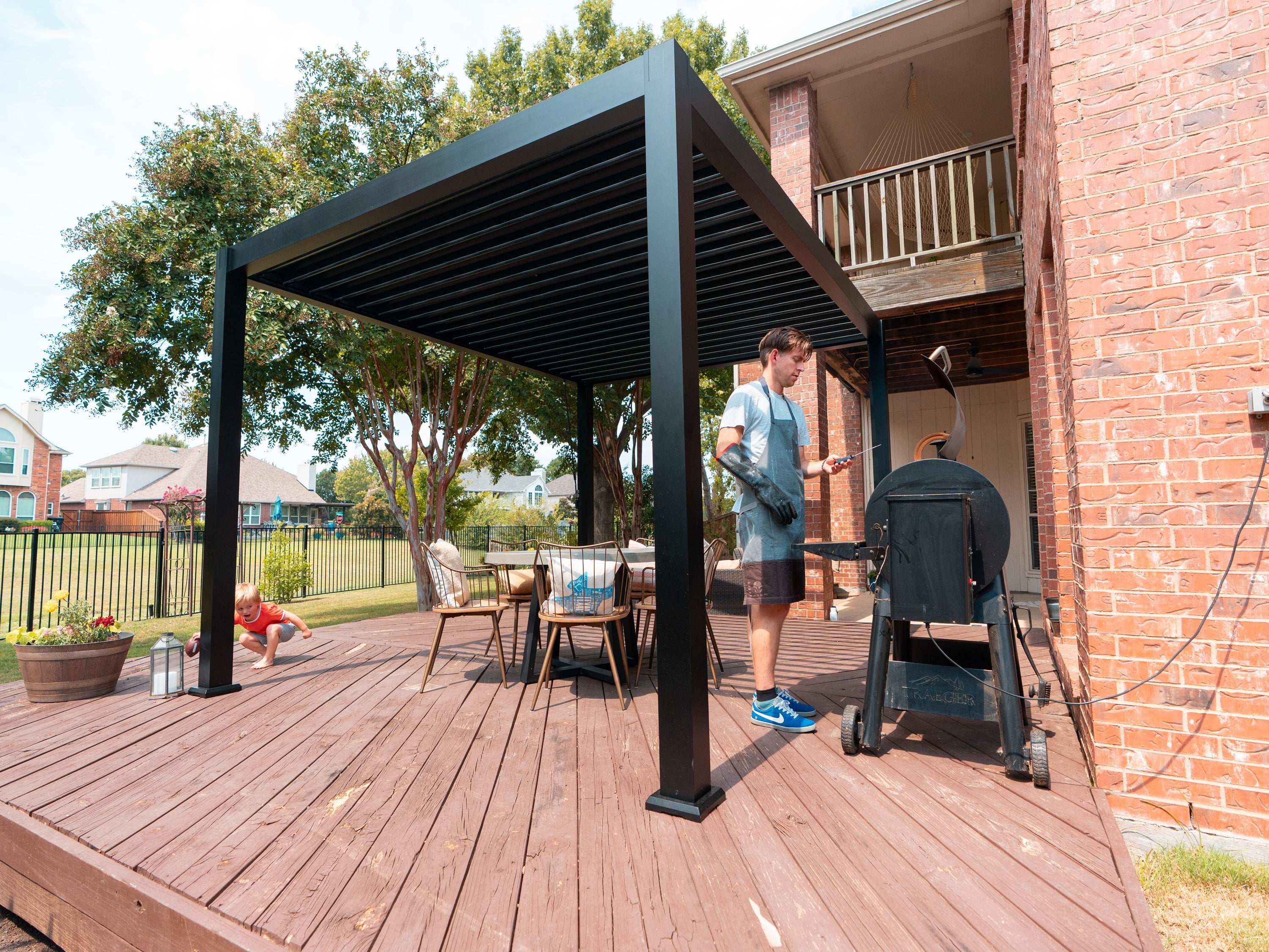 Aluminum Louvered Pergola