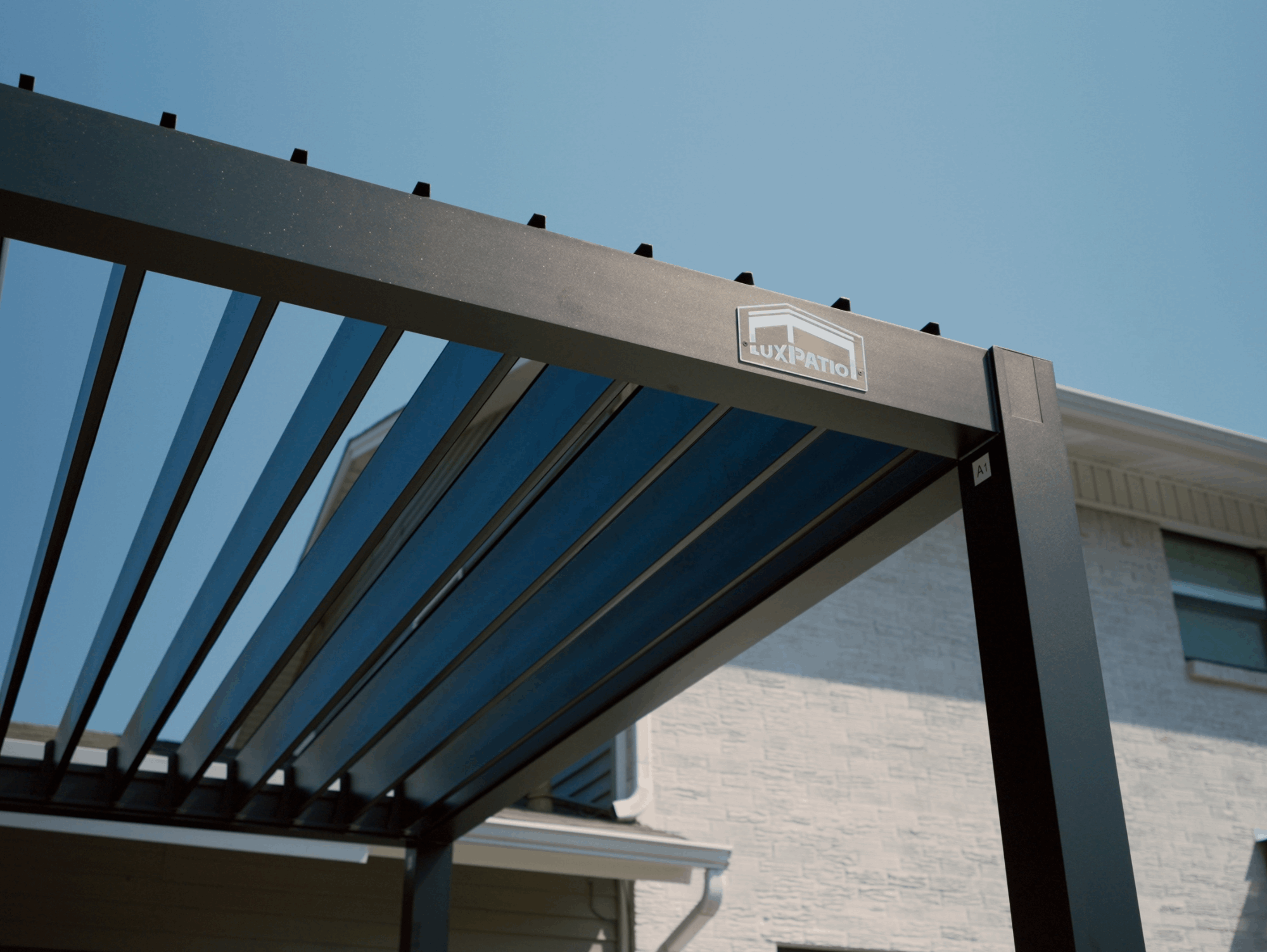 Aluminum Louvered Pergola