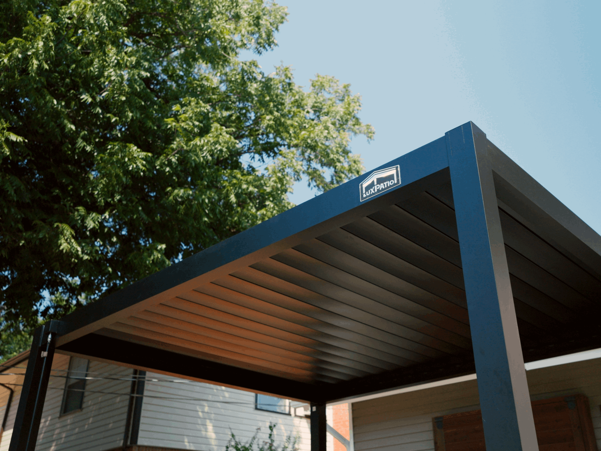 Aluminum Louvered Pergola