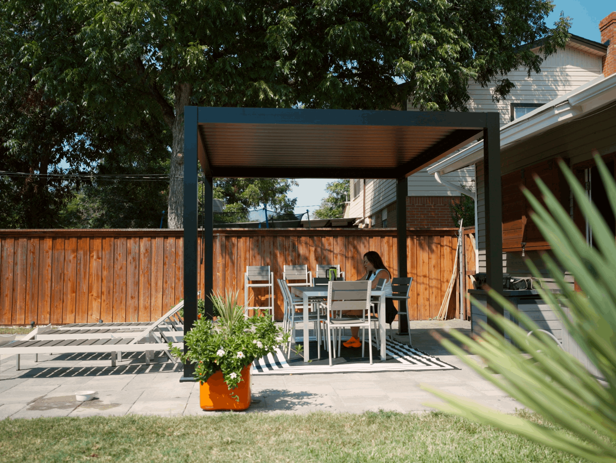 Aluminum Louvered Pergola