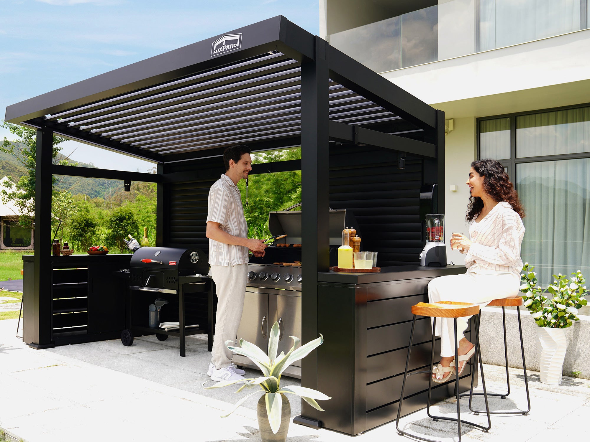 Aluminum Louvered Pergola